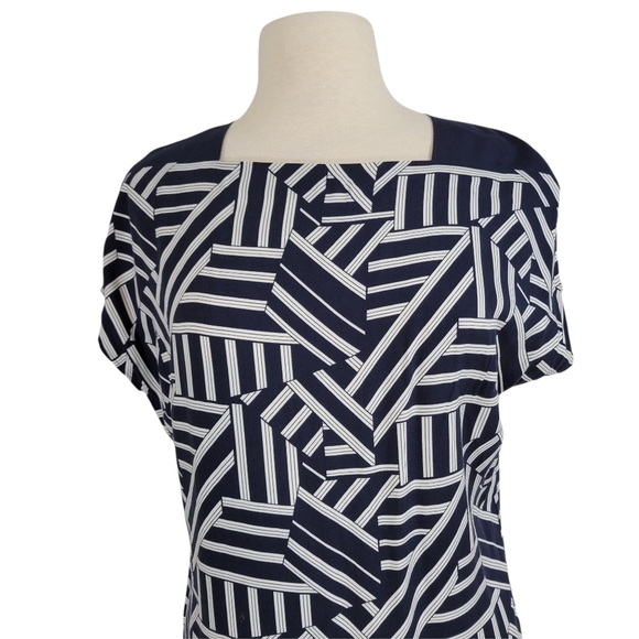 United Colors of Benetton Blue & White Abstract Striped Dohlman Sleeve Dress - Picture 2 of 7